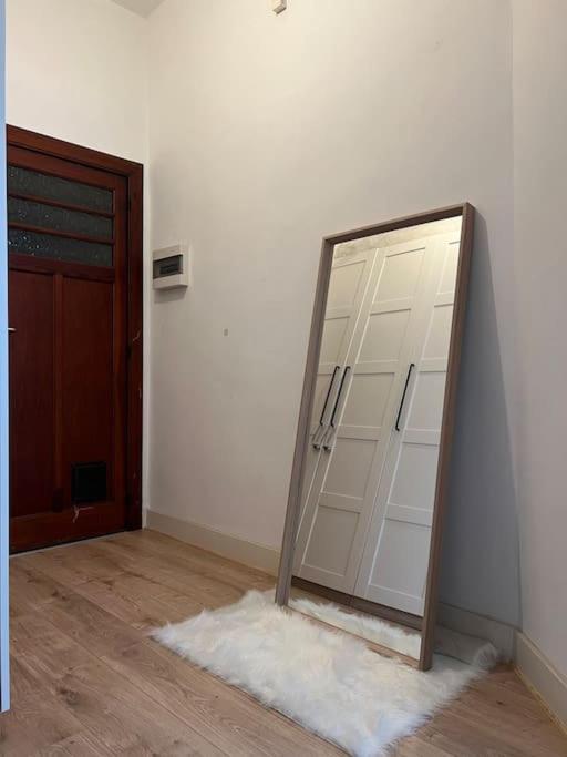 L Escapade Urbaine Daire Brüksel Dış mekan fotoğraf